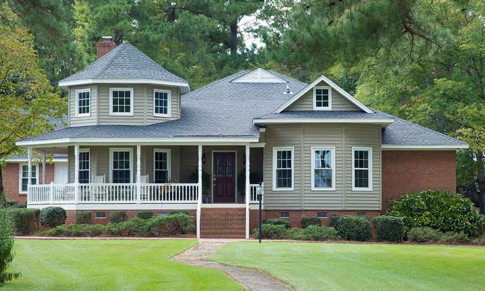 Mays Roofing Contractor in Columbia